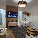 D'architecte En Plein Coeur De 7eme Arrondissement Apartmán *