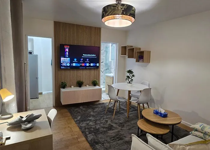 D'architecte En Plein Coeur De 7eme Arrondissement Apartmán *