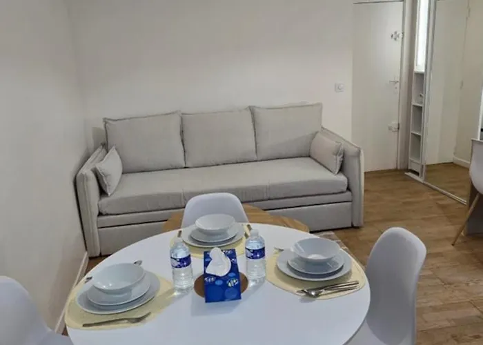 D'architecte En Plein Coeur De 7eme Arrondissement Apartman *